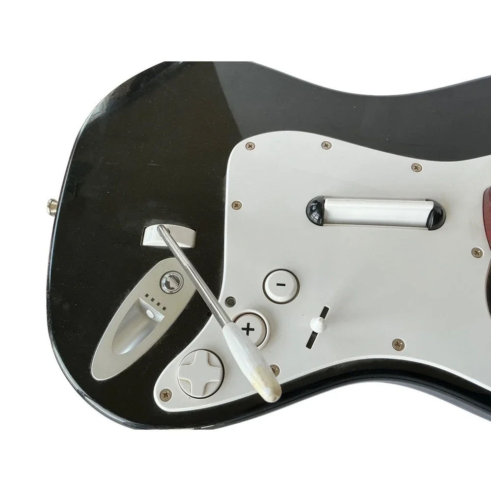 Rock Band Harmonix Fender Stratocaster Wireless Guitar Wii Black‎ White As-Is
